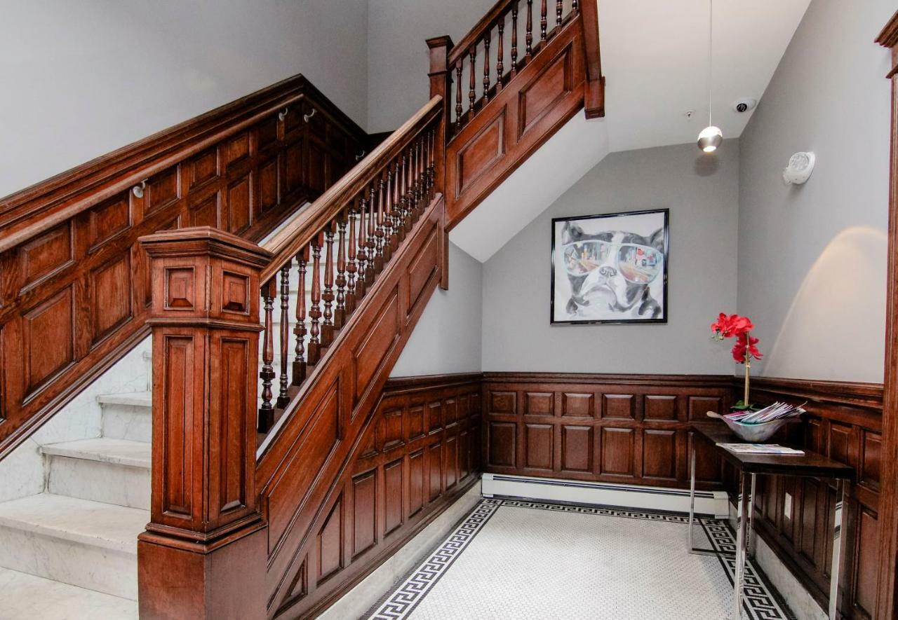 A Stylish Stay W/ A Queen Bed, Heated Floors.. #26 Brookline Eksteriør bilde
